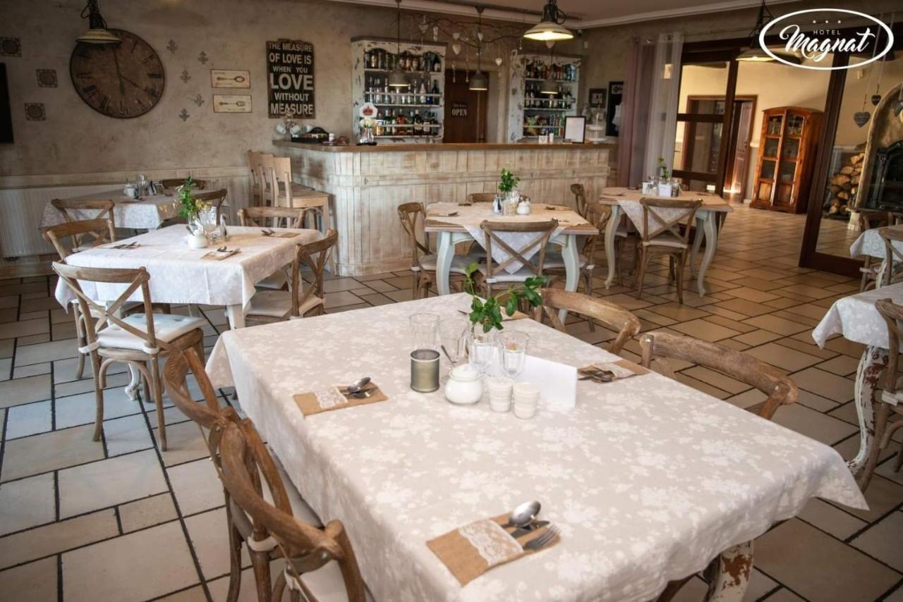 Słupca Hotel Magnat מראה חיצוני תמונה