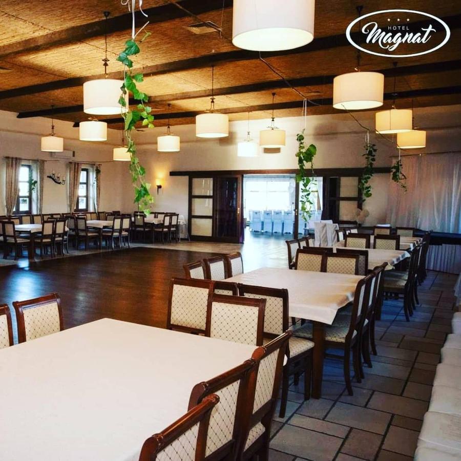 Słupca Hotel Magnat מראה חיצוני תמונה
