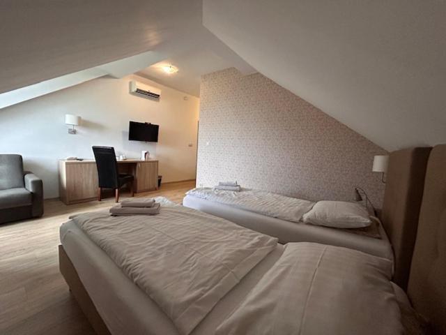 Słupca Hotel Magnat מראה חיצוני תמונה