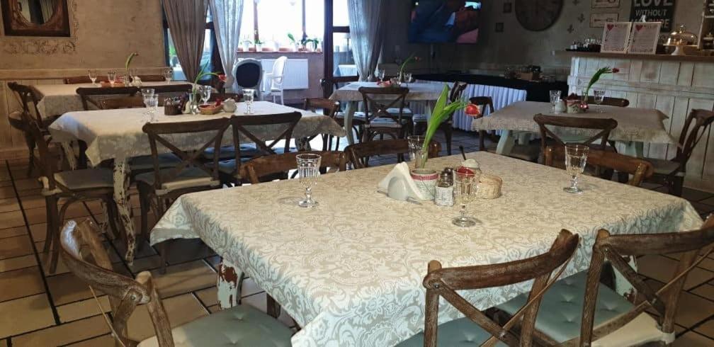 Słupca Hotel Magnat מראה חיצוני תמונה